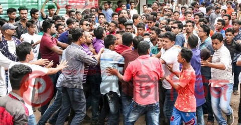 বরিশালে ছাত্রদলের দু’গ্রুপে সংঘর্ষ আহত ১০