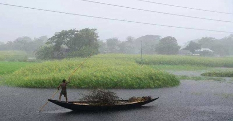 পাথরঘাটাজুড়ে গুড়িগুড়ি বৃষ্টি