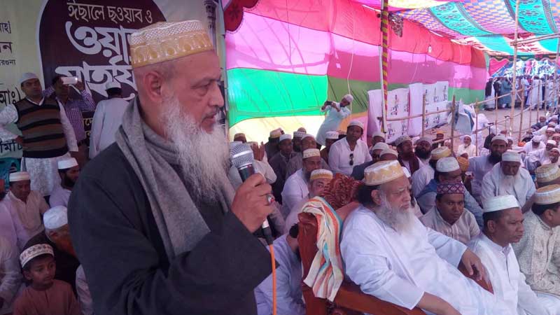 ছারছীনা দরবারের আমতলী হুজুর সিসিইউতে, দেশবাসীর কাছে দোয়া কামনা