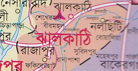 নারী ইউপি সদস্যকে চেয়ারম্যান চুল ধরে মারলেন