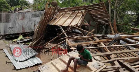 কালবৈশাখী ঝড়ে বরগুনায় বসতবাড়ি-দোকান লণ্ডভণ্ড