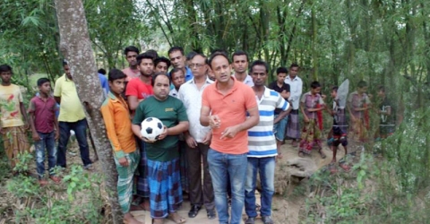 সৃষ্টি সুখের উল্লাসে ‘ব্যারিষ্টার সুমন’ হাজারো মানুষকে অনেক মহৎ কিছু করার প্রেরনা যুগিয়েছেন