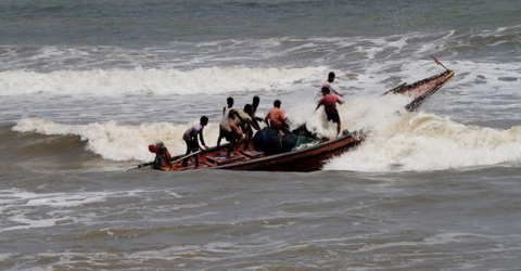 ঘূর্ণিঝড় বুলবুলের আঘাতে বঙ্গোপসাগরে ৫১ জেলে নিখোঁজ