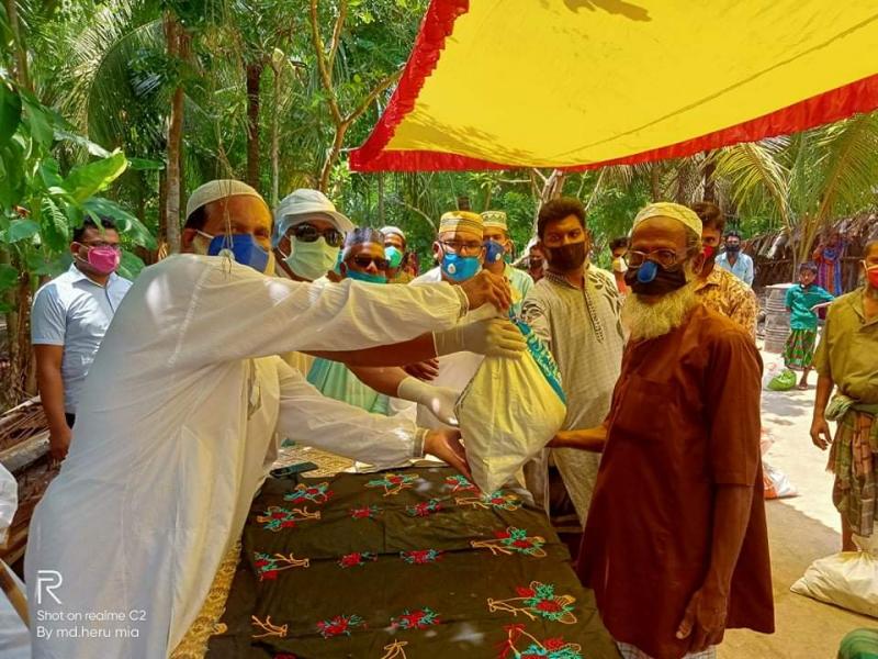 ব্যরিস্টার জিয়ার খাদ্য সহায়তা পেলো ৩শ পরিবার