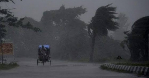 আবারো সমুদ্রবন্দরে ৩ নম্বর সতর্কতা, বরিশাল বিভাগে হতে পারে ঝড়-বৃষ্টি