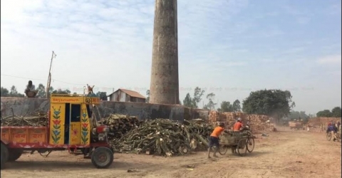 মাথায় ইট পড়ে শ্রমিকের মৃত্যু